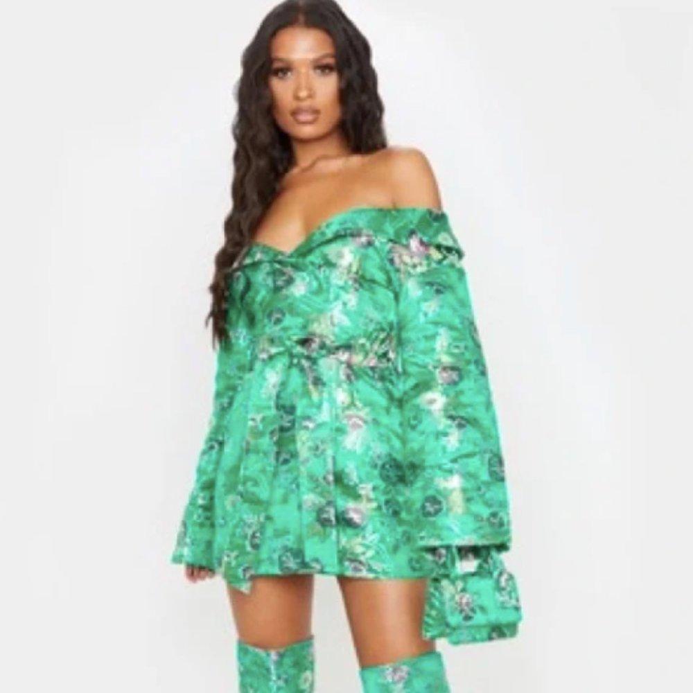PrettyLittleThing Green Floral Oriental Kimono Dress